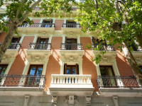 Petit Palace Lealtad Plaza