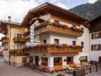 Hotel Garni Ai Serrai 3*