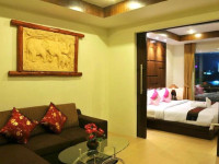Boonjumnong Modern Apartment