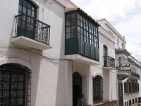 Colonial  4*