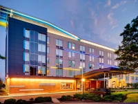 aloft Philadelphia Airport 3*
