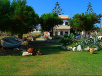 Anavaloussa Apartments