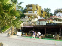 Es Apartments