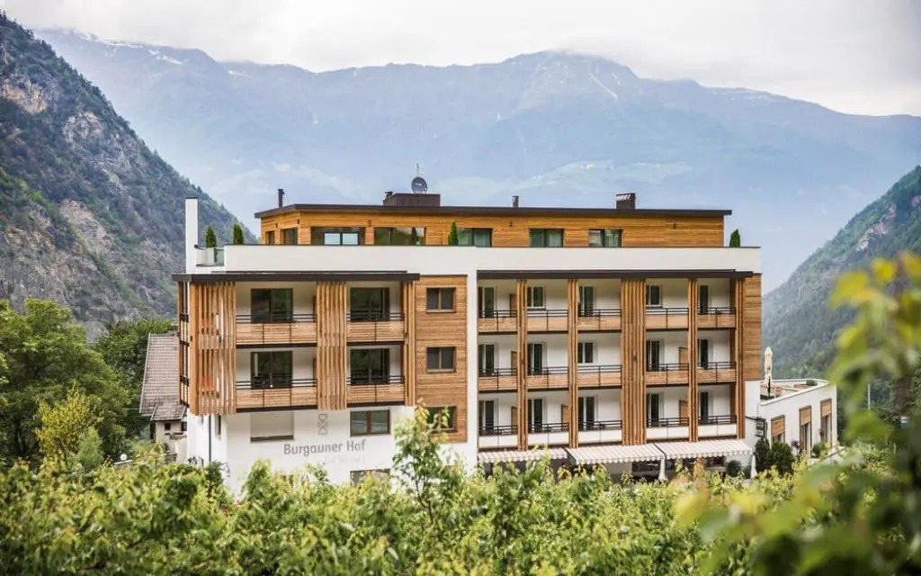 Hotel Burgaunerhof 3*