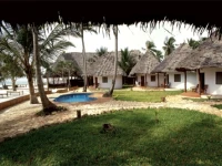 La Villa Beach Resort 4*