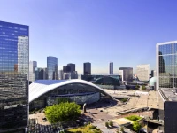 Pullman Paris La Defense 5*