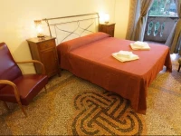 Mr Frills B&B 2*