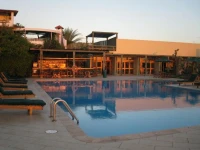 Finch Bay Eco 5*