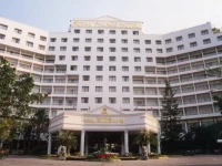 Royal Palace 3*