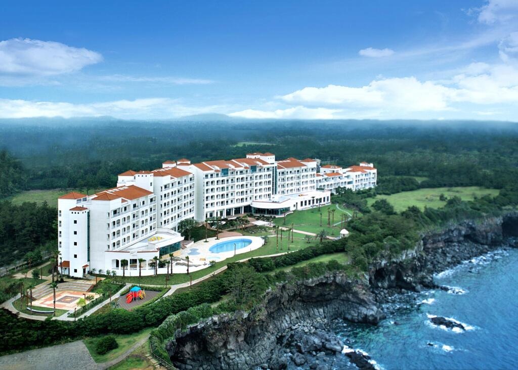 Kumho Jeju Resort 3*