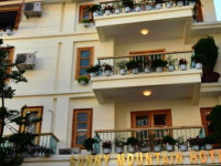 Sunny Mountain Hotel