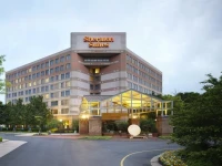 Sheraton Suites Philadelphia Airport 3*
