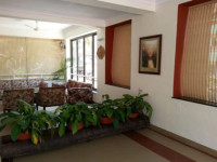 Casa Amarilla