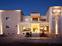 Theros Hotel 3*