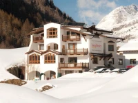 Pension Bergfrieden 2*