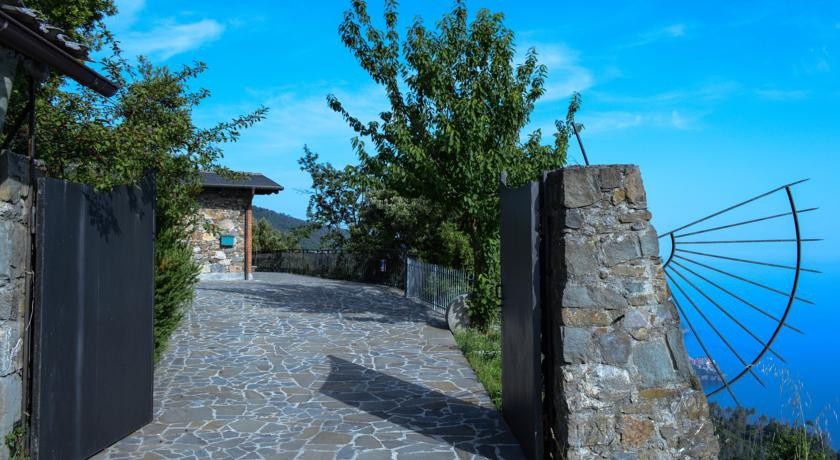 Villa Cinque Terre 2*