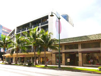 Polynesian Plaza Hotel
