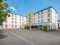 Holiday Inn Express Dortmund 3*