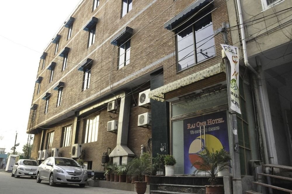 Raj One Hotel 5*