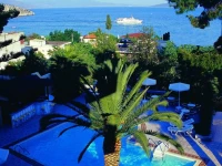 Skalidis Apart 3*