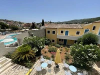 Sunflower Apartments 