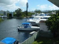 Waterway Condos Nassau 2*