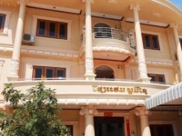 Phoumixay Hotel 2*