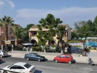 Eleni Apartments 