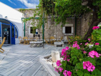 Captain Manolis Hotel