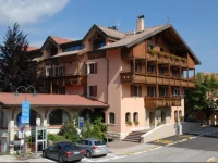 Residence Serrada 2*
