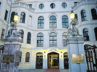 Kempinski Taschenbergpalais 5*