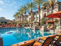 Gainey Suites Hotel