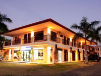 Blue Palm Hotel