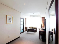 Sunshine Hotel 