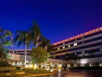 Crowne Plaza Miami International Airport 3*
