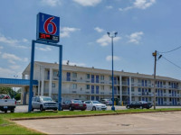 Motel 6 Mobile North
