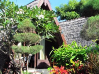 Ozzy Cottages & Bungalows