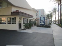 Little Boy Blue Motel 2*