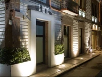 White B&B 2*