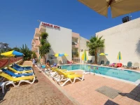 Vagelis Apartments 3*
