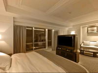 Paramount Gallery Hotel