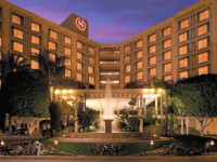 Sheraton Crescent Hotel
