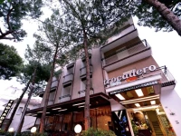 Trocadero 2*