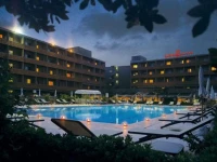 Crowne Plasa St Peters 4*