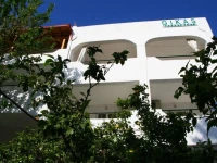 Gikas Apartments 1*