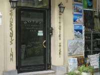 Student And Travellers Inn 1*