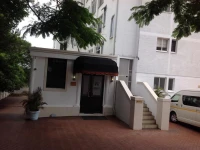 Emakhosini Hotel On East 3*