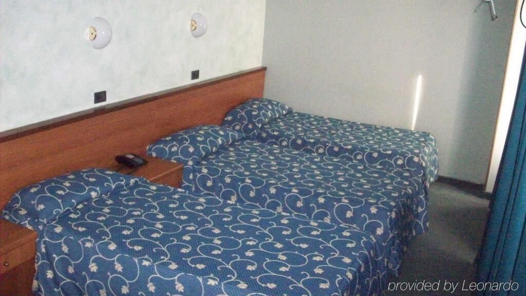 Hotel Naviglio Grande 3*