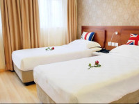 Ole Tai Sam Un Hotel