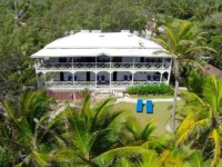 Sea U Guest House  2*